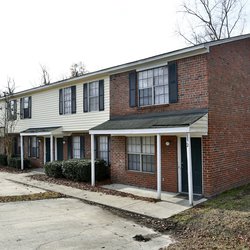 outside view of building at Chester Place Townhomes located in North Charleston, SC