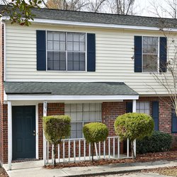 outside view of building at Chester Place Townhomes located in North Charleston, SC